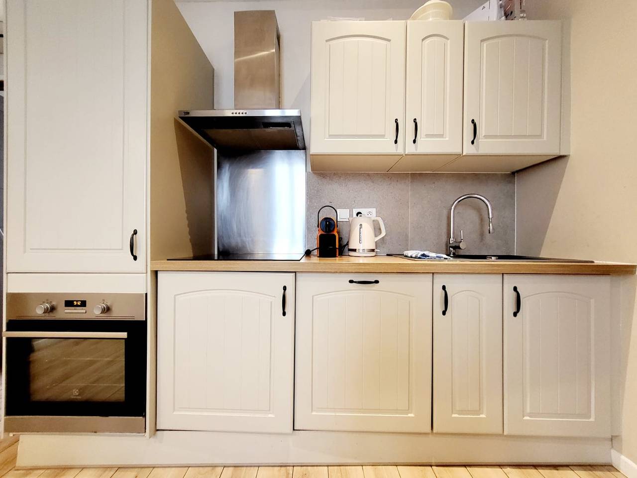 Apartamento entero, Le Sade 2nd - 5min à Pied de la Plage in Antibes, Region de Cannes