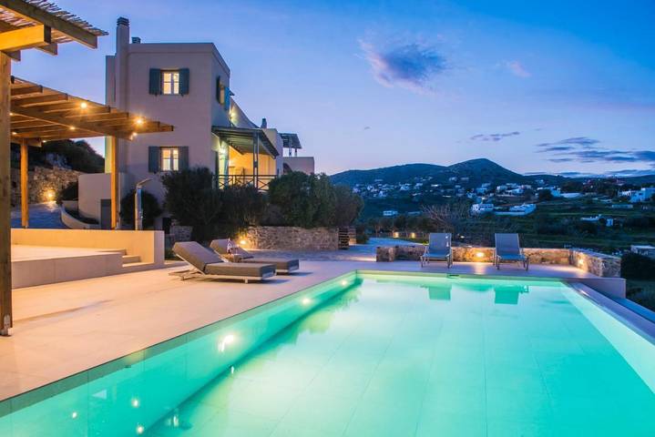 Ferienwohnung für 3 Personen, mit Garten und Ausblick sowie Pool - 1