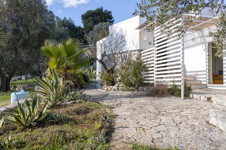 Graziosa casa di campagna con piscina e giardino in Ostuni, Salento