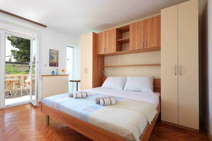 Ferienwohnung für 2 Personen, mit Balkon/Terrasse in Brela