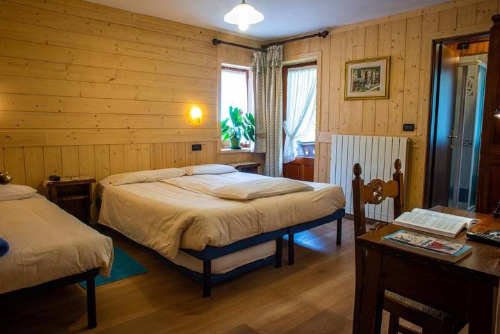 Hôtel pour 4 personnes, avec balcon et vue dans Antagnod - 4