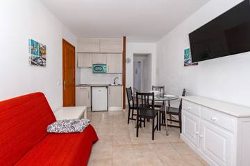 Apartment in Ciutadella, Coast of Menorca für 4 