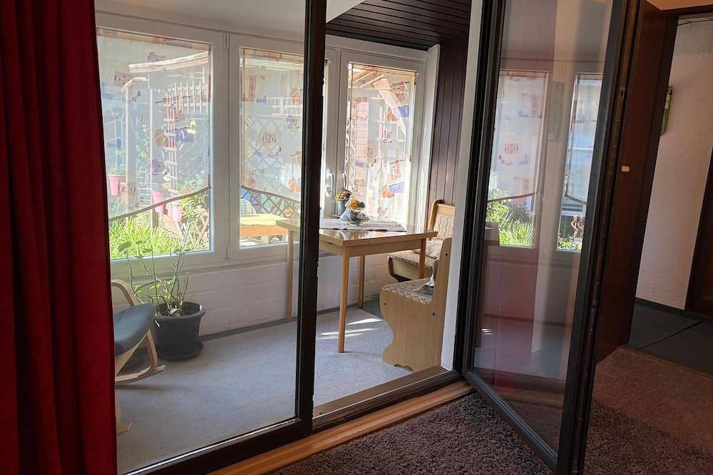Ganze Wohnung, Familiäre Ferienwohnung mit Terrasse in Bad Königshofen i.Grabfeld, Rhön-Bayern