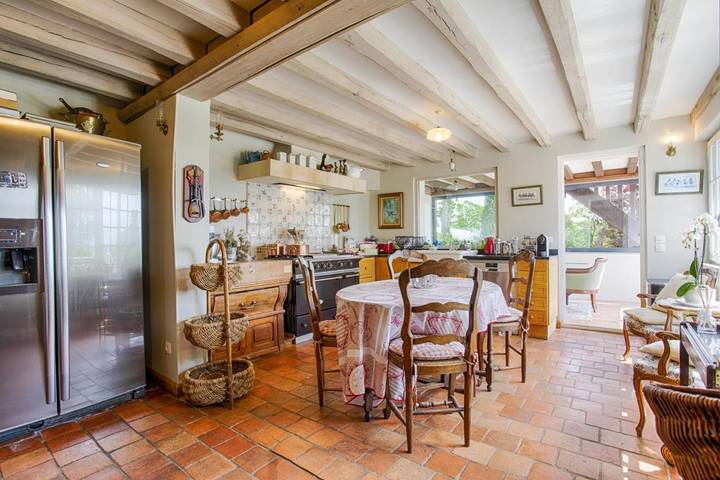 Location de vacances pour 10 personnes, avec vue et jardin ainsi que piscine et terrasse, animaux acceptés à Bonneville-sur-Touques - 3