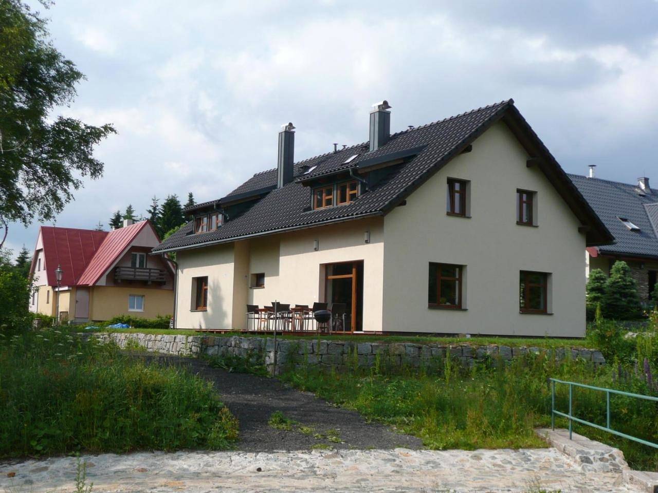 Chata Marta in Bozi Dar, Klínovec