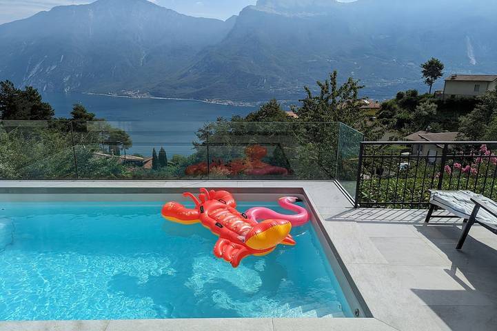 Ferienwohnung für 6 Personen, mit Balkon und Garten sowie Pool in Bassanega