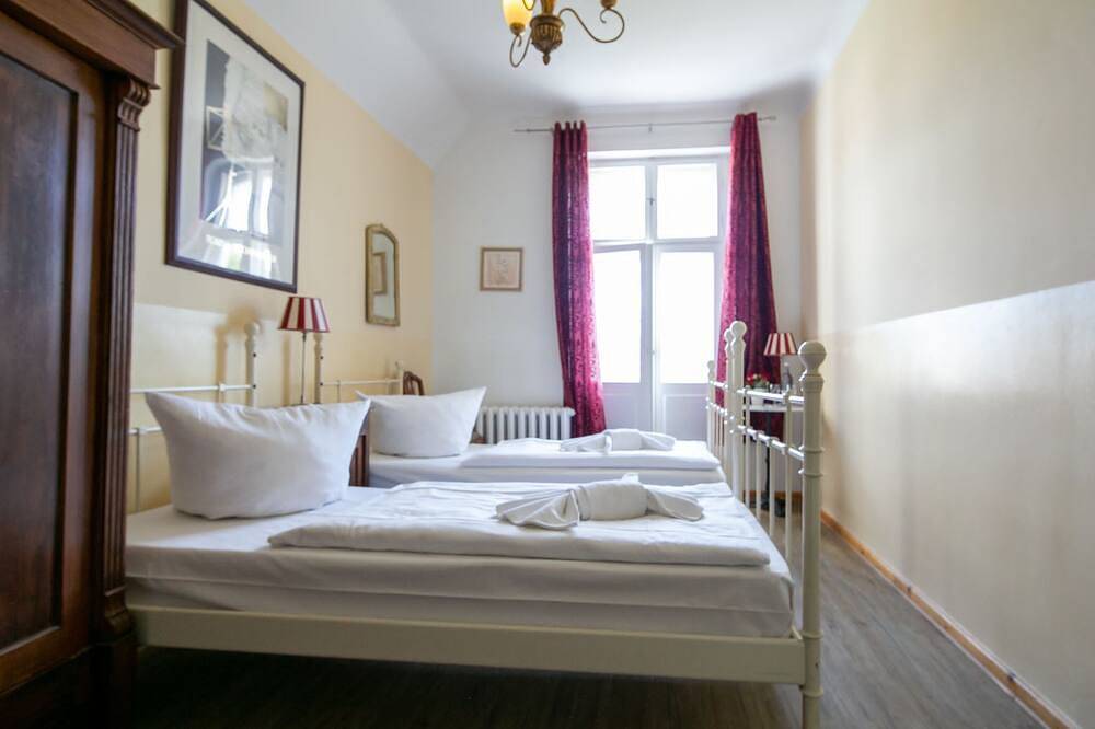 Bahnhofshotel Die neue Bühne Bad Saarow - Doppelzimmer in Bad Saarow, Dahme-Seengebiet