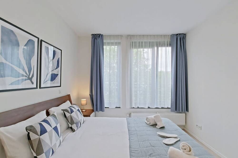 Ganze Wohnung, Bright and modern 2Br apartment with a Balcony in Schaerbeek - Schaarbeek, Flandern