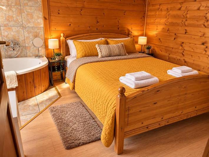 Dom dla 6 osób, z Jacuzzi i Taras oraz Ogród i Basen w Tiszafüred