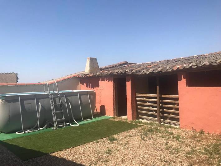 Casa rural para 12 personas, con jardín además de piscina y vistas en La Moraña - 2