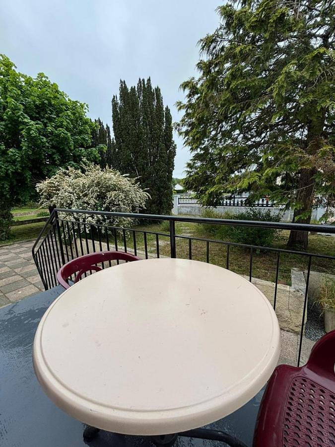 Location de vacances pour 4 personnes, avec vue et jardin à Meaulne - 3