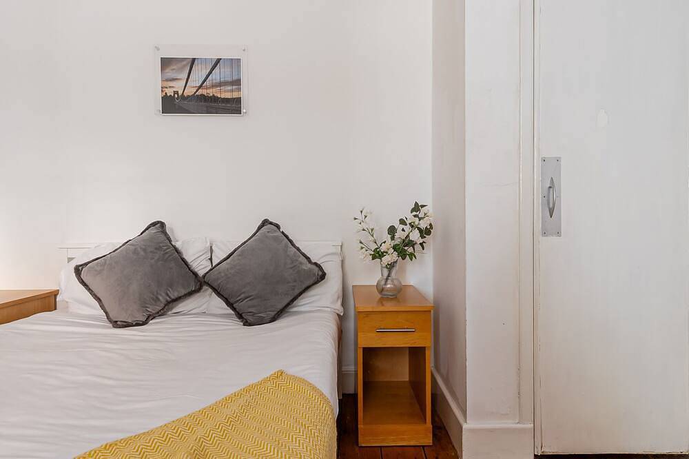 Groß-Doppelzimmer-Gemeinsames Badezimmer in Bristol, Südwestengland