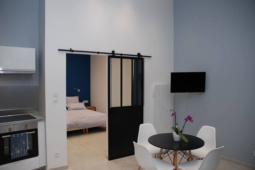 Apartamento entero, Apartamento-Apartamento-Baño en la habitacion-Sin vista-14 in Montreuil (Paso de Calais), Montreuil und Umgebung