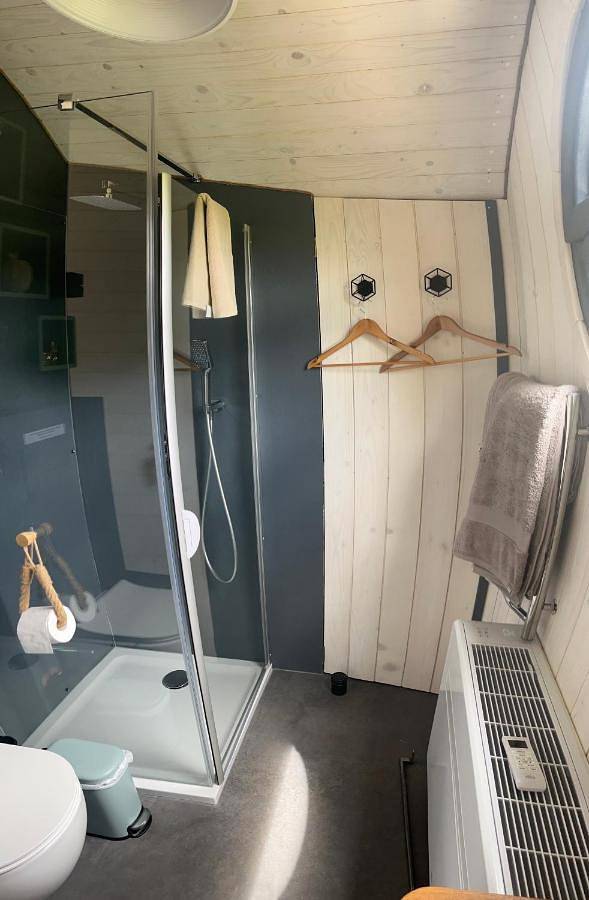 Chambre d’hôte pour 2 personnes, avec piscine ainsi que vue et jardin à Puy-l'Évêque - 2