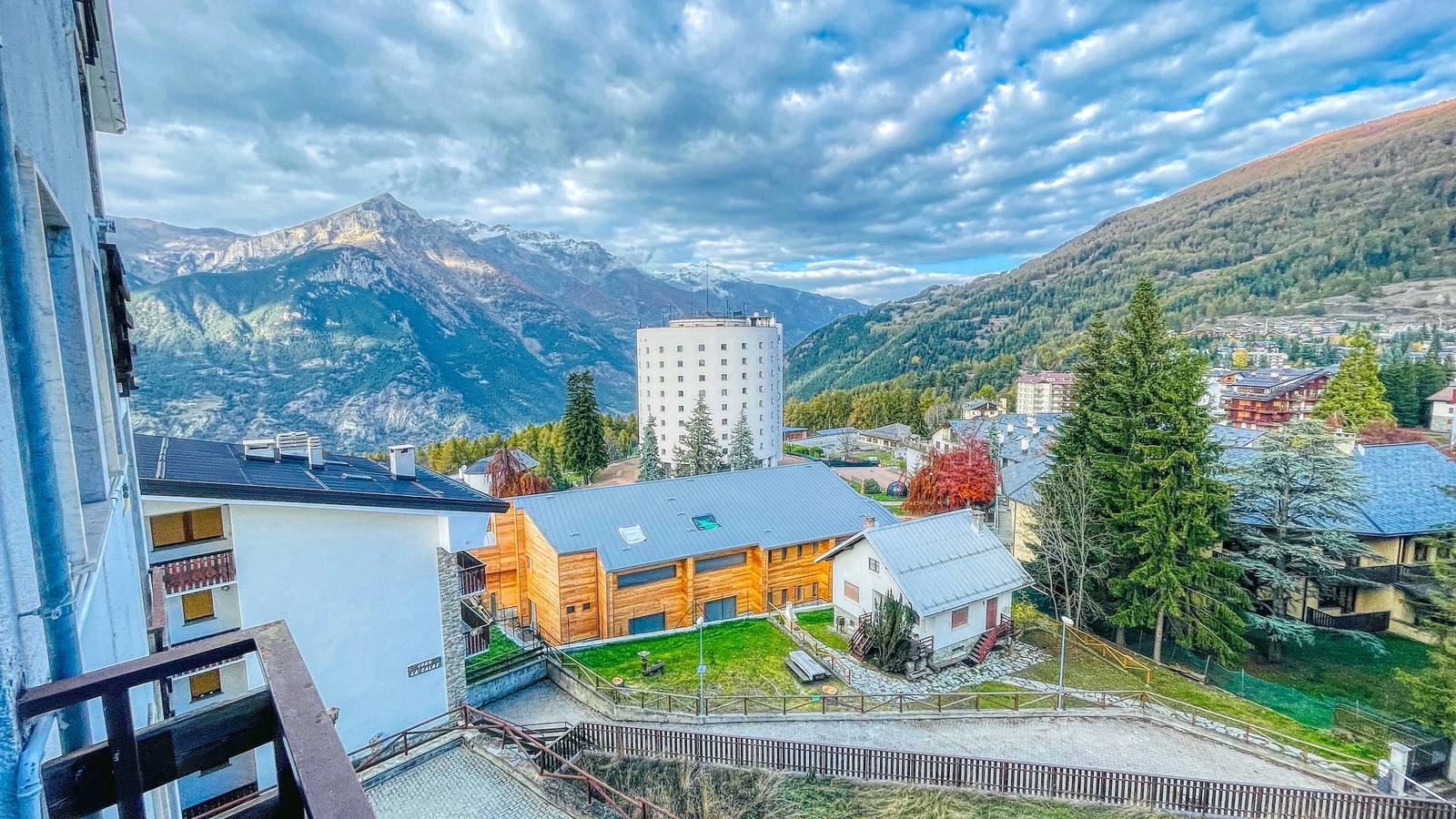 Appartement entier, Appartamento Lo Scoiattolo - Affitti Brevi Italia in Sauze d'Oulx, Via Lattea