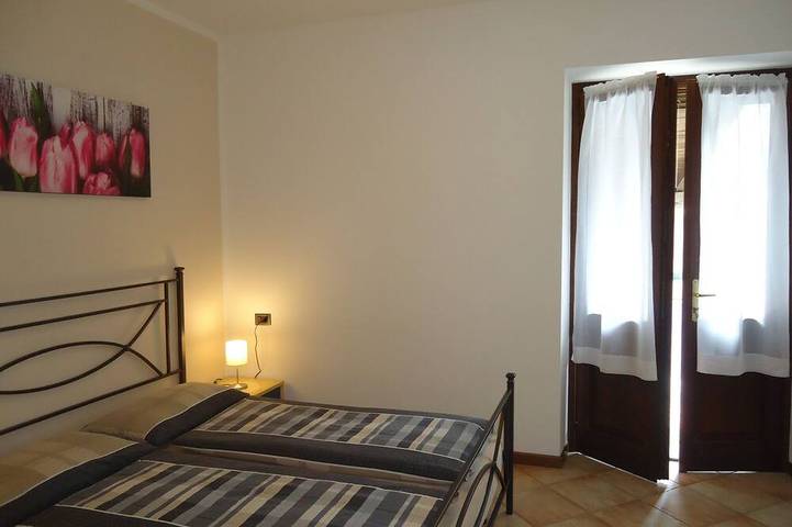 Ganze Wohnung, Für 3-4 Pers., nur 200m zum See/ Strand, mit Garten, Grill in Idro, Gardasee-Berge