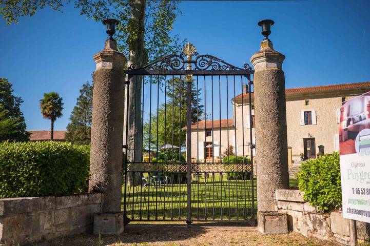 Location de vacances pour 2 personnes, animaux acceptés à Villefranche-de-Lonchat - 4