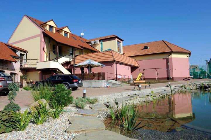 Gästehaus für 6 Personen, mit Garten und Whirlpool sowie Sauna - 1