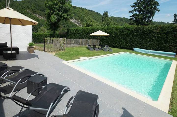 Villa pour 8 personnes, avec jardin et piscine