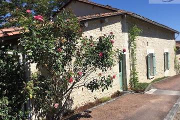 Gîte pour 8 personnes, avec terrasse et jardin à Saint-Antoine-Cumond