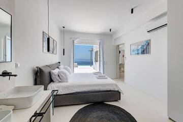 Villa for 8 People in Syros, Cyclades, Photo 2
