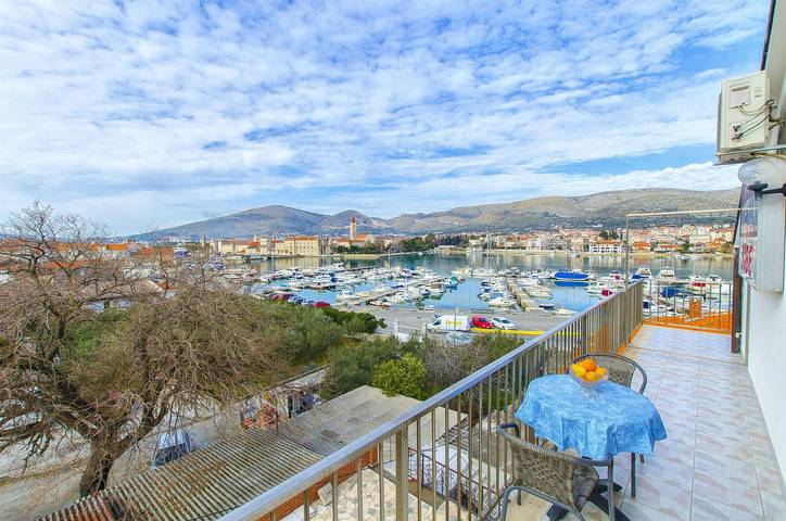 Hotel für 2 Personen, mit Balkon in Trogir