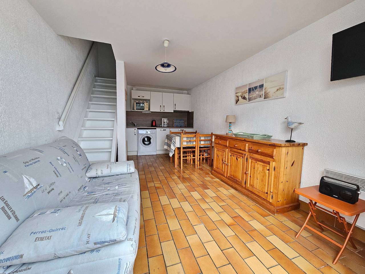 Maisonnettes au confort optimal, à 300m plage et 100m commerces, parfaite pour les familles in L'Aiguillon-la-Presqu'île, Vendée