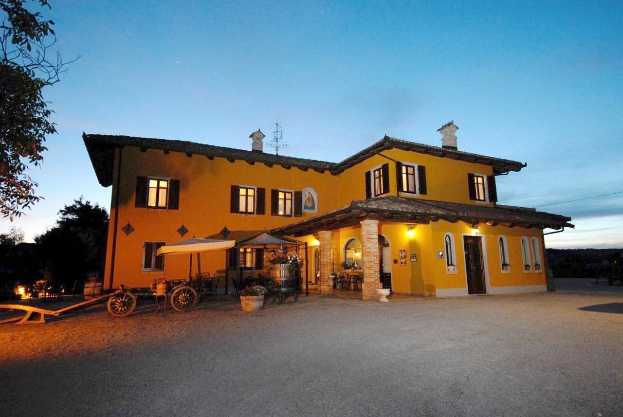 Agriturismo Ca' Brusà in Monforte d'Alba, Langhe