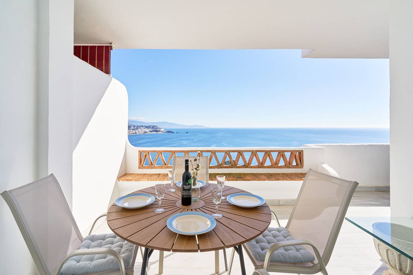 Ganze Wohnung, Apartment „Vistas Al Mar - La Herradura“ mit Meerblick, Wlan und Klimaanlage in La Herradura, Almuñecar