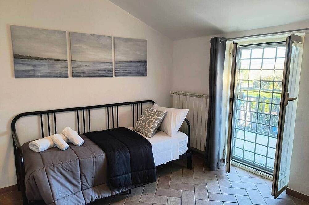 Entire apartment, To complete in Anguillara Sabazia, Lake Bracciano