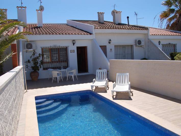 Apartamento para 4 personas, con Terraza y Piscina en Delta del Ebro