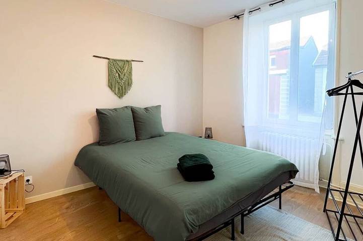 Apartamento entero, Appart'Hôtel Le Jaurès - Jardín Privado y Netflix in Belfort, Territorio de Belfort
