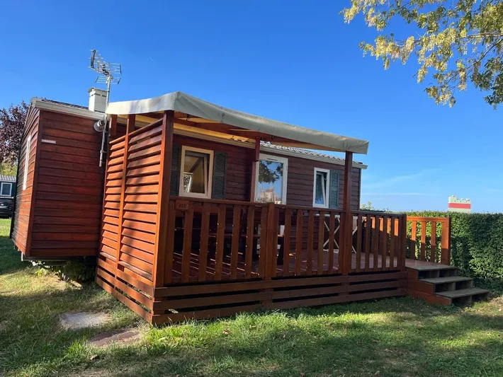 Camping para 4 personas, con vistas además de jardín y balcón - 1