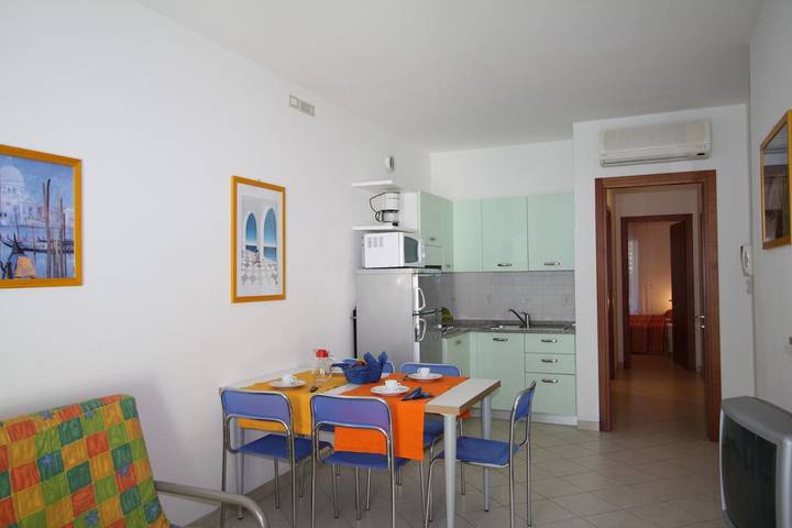 Ferienwohnung für 5 Personen, mit Balkon und Kinderpool sowie Pool in Bibione Pineda - 4