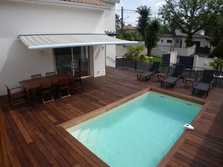 Villa pour 6 personnes, avec terrasse et piscine