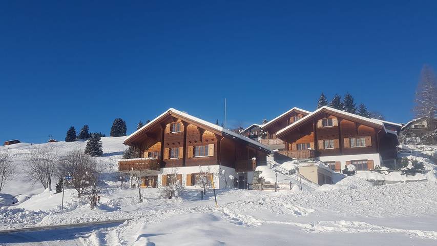 Ganze Ferienwohnung, Ferienwohnung Baria Sut 5 - 5-Bettwohnung in Oberurmein, Urmein