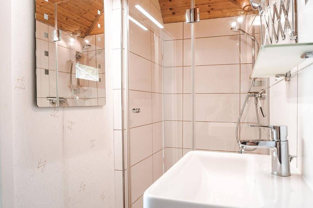 Zur schönen Aussicht, Ferienhaus - Ferienhaus, Eg u. Dg, 1 Schlafzimmer, in Ratzeburg, Ratzeburger See