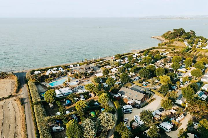 Casa rodante para 2 personas, con terraza, Se admiten mascotas - 1