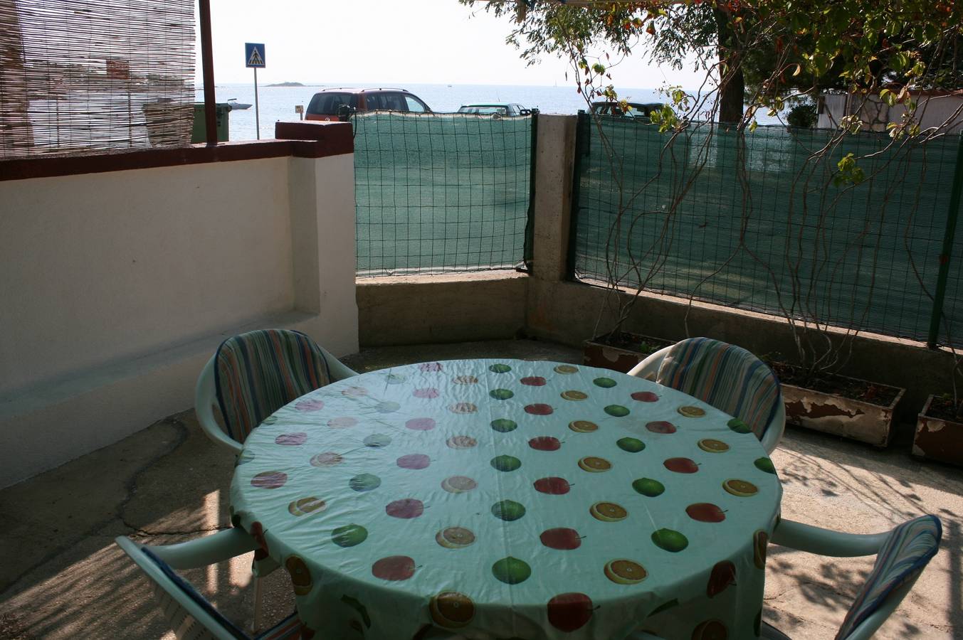 Ganze Wohnung, 2-Zimmer-Ferienwohnung am Strand Zambratija, Umag A-7030-a in plaža Zambratija, Zambratija