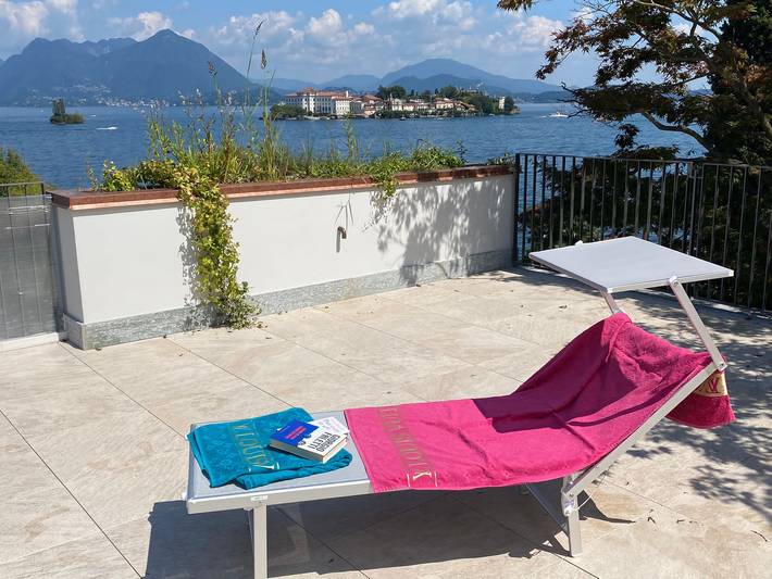 Appartement entier, Mylago Apartment with pool and lake view in Baveno, Comune di Baveno