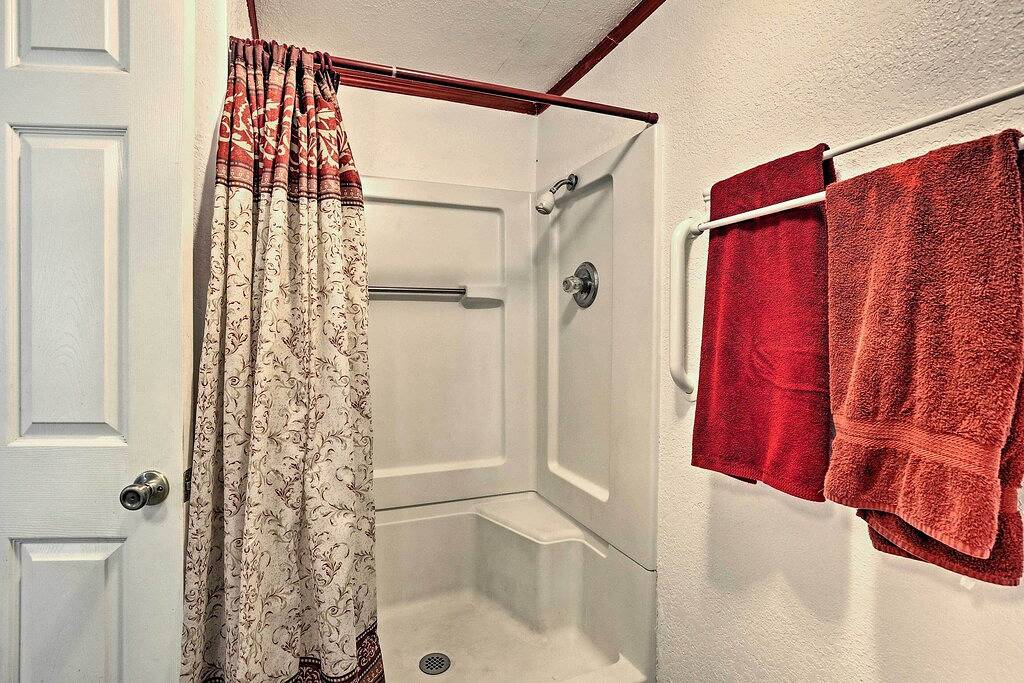 Vacation House for 10 Guests in Truckee, Donner Lake