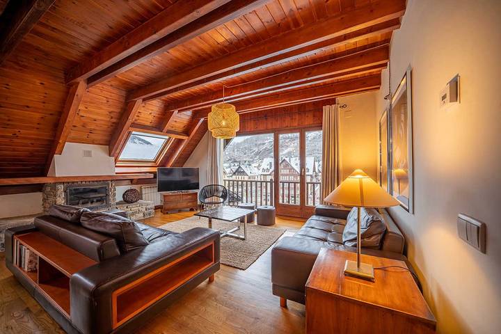 Location de vacances pour 10 personnes, avec Balcon à Vielha e Mijaran