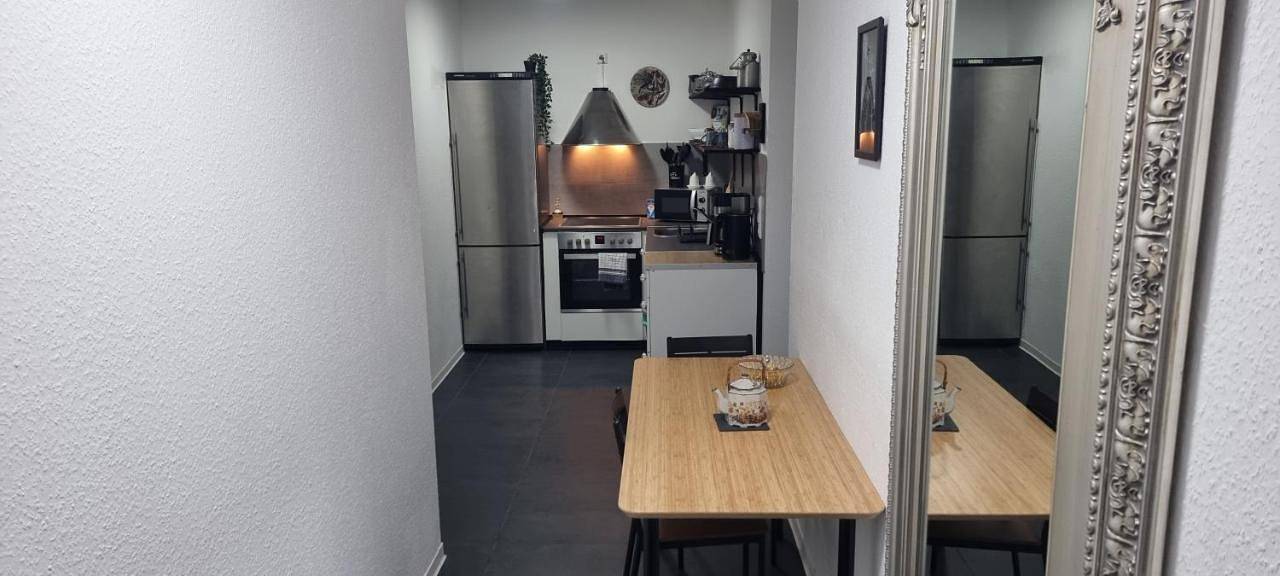 Ganze Wohnung, Two-Bedroom Apartment in Hannover Mitte, Hannover