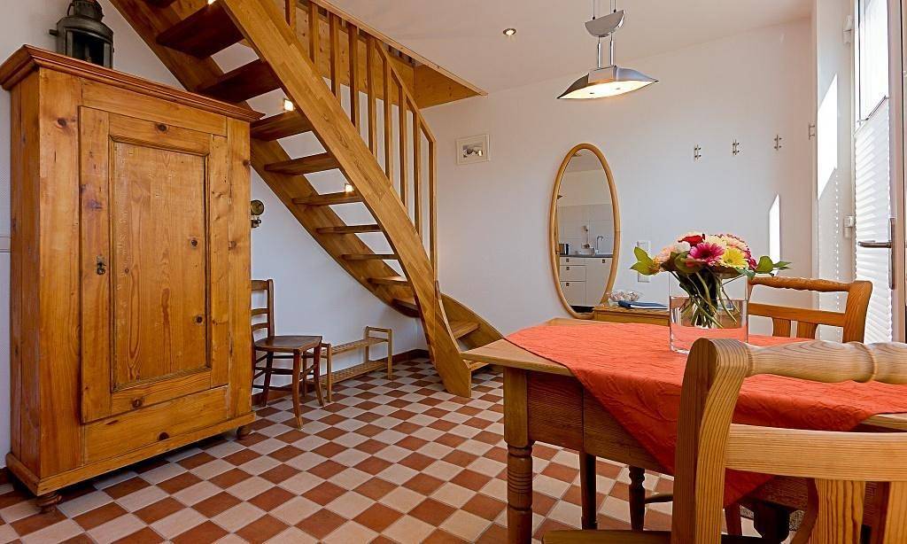 Ganze Wohnung, Ferienwohnung "Kapitänshaus - Atelier" in Althagen, Ahrenshoop