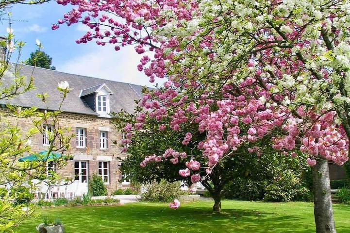 Gîte pour 30 personnes, avec jardin, animaux acceptés