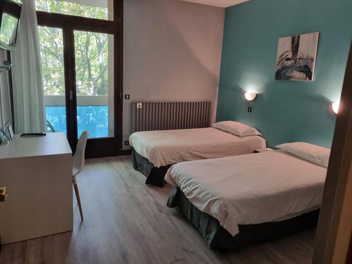 Hôtel pour 2 personnes à Feurs - 2