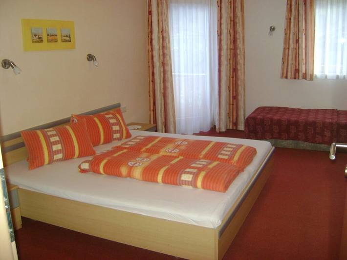 Ferienhaus für 6 Personen, mit Balkon und Terrasse sowie Garten in Hainzenberg - 3