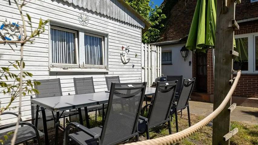 Ferienhaus für 6 Personen, mit Garten und Terrasse in Wiek - 4