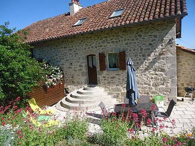 Gîte Le Bel Combes, près du lac de Saint-Étienne Cantalès in Le Rouget-Pers, Région d'Aurillac