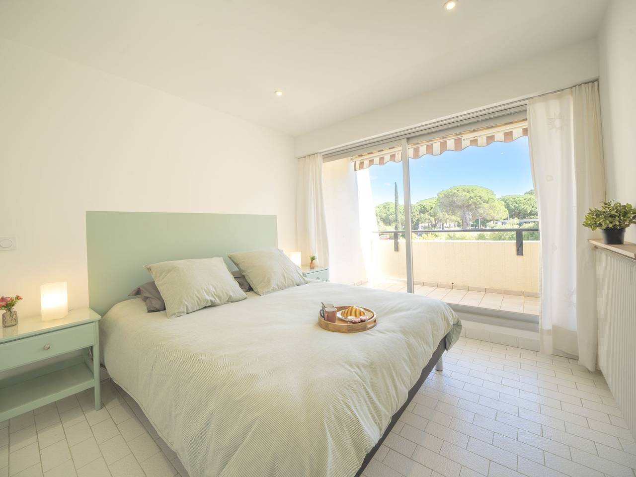 Appartement entier, Le Serpent de Mer in Port Camargue, Le Grau-du-Roi